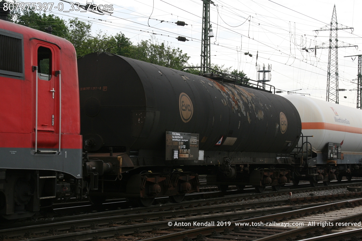 807975397-0_33_Zaces.jpg